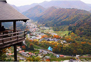 山寺が支えた紅花文化